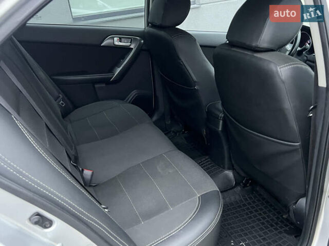 Серый Киа Черато, объемом двигателя 1.6 л и пробегом 188 тыс. км за 6999 $, фото 46 на Automoto.ua