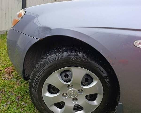 Серый Киа Черато, объемом двигателя 1.6 л и пробегом 200 тыс. км за 4100 $, фото 1 на Automoto.ua