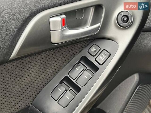 Сірий Кіа Черато, об'ємом двигуна 2 л та пробігом 198 тис. км за 6490 $, фото 23 на Automoto.ua