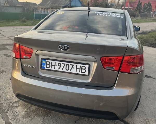 Сірий Кіа Черато, об'ємом двигуна 1.6 л та пробігом 197 тис. км за 7000 $, фото 1 на Automoto.ua