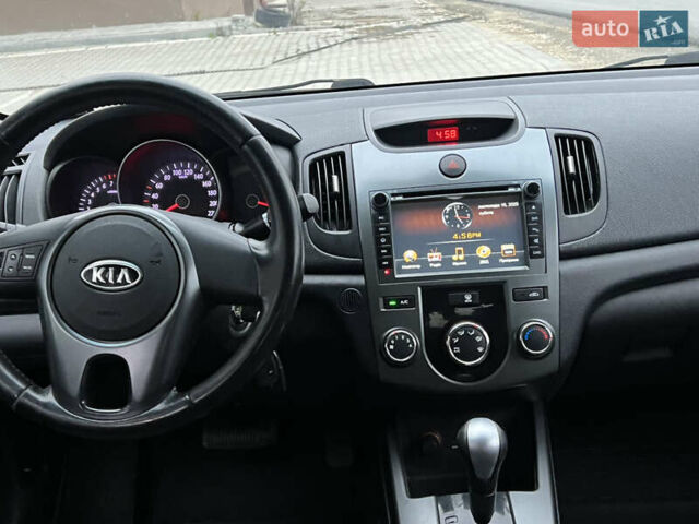 Серый Киа Черато, объемом двигателя 1.6 л и пробегом 188 тыс. км за 6999 $, фото 40 на Automoto.ua