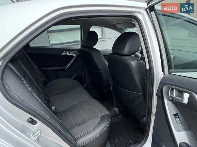 Серый Киа Черато, объемом двигателя 1.6 л и пробегом 188 тыс. км за 6999 $, фото 45 на Automoto.ua