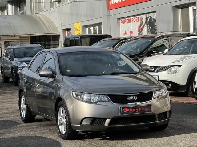 Сірий Кіа Черато, об'ємом двигуна 1.6 л та пробігом 117 тис. км за 7777 $, фото 1 на Automoto.ua