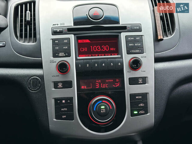 Серый Киа Черато, объемом двигателя 2 л и пробегом 178 тыс. км за 6450 $, фото 19 на Automoto.ua