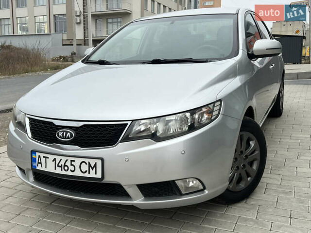 Серый Киа Черато, объемом двигателя 1.6 л и пробегом 188 тыс. км за 6999 $, фото 1 на Automoto.ua
