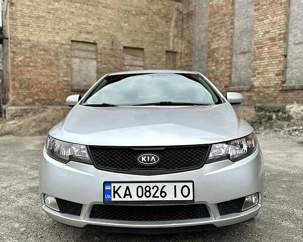 Серый Киа Черато, объемом двигателя 1.6 л и пробегом 209 тыс. км за 6800 $, фото 2 на Automoto.ua