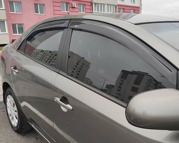Серый Киа Черато, объемом двигателя 1.59 л и пробегом 153 тыс. км за 6300 $, фото 17 на Automoto.ua