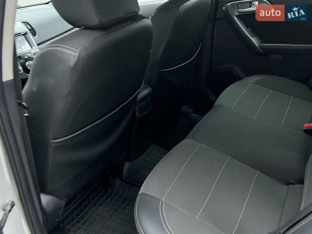 Серый Киа Черато, объемом двигателя 1.6 л и пробегом 188 тыс. км за 6999 $, фото 37 на Automoto.ua