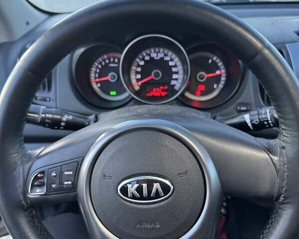 Серый Киа Черато, объемом двигателя 1.59 л и пробегом 247 тыс. км за 5650 $, фото 6 на Automoto.ua