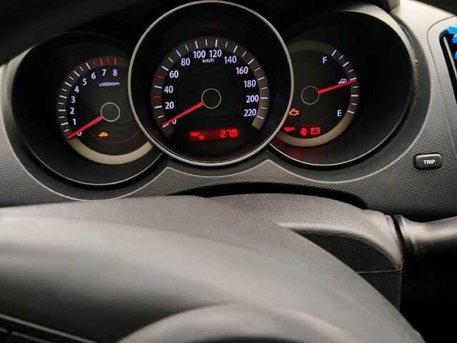 Сірий Кіа Черато, об'ємом двигуна 1.6 л та пробігом 197 тис. км за 6700 $, фото 6 на Automoto.ua