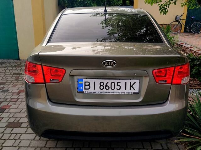 Сірий Кіа Черато, об'ємом двигуна 1.6 л та пробігом 197 тис. км за 6700 $, фото 1 на Automoto.ua