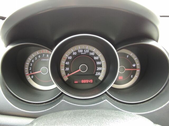 Серый Киа Черато, объемом двигателя 1.6 л и пробегом 88 тыс. км за 9000 $, фото 9 на Automoto.ua