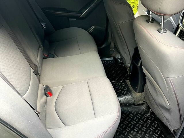 Серый Киа Черато, объемом двигателя 2 л и пробегом 190 тыс. км за 7300 $, фото 12 на Automoto.ua