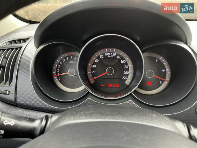 Серый Киа Черато, объемом двигателя 1.59 л и пробегом 99 тыс. км за 8400 $, фото 9 на Automoto.ua