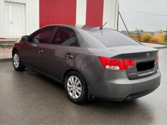 Киа Черато 2012 в Днепре (Днепропетровске) на Automoto.ua Серый Киа Черато, объемом двигателя 1.6 л и пробегом 173 тыс. км за 7500 $, фото 3 на Automoto.ua