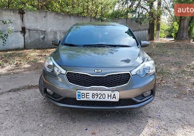 Серый Киа Черато, объемом двигателя 1.6 л и пробегом 170 тыс. км за 8900 $, фото 2 на Automoto.ua