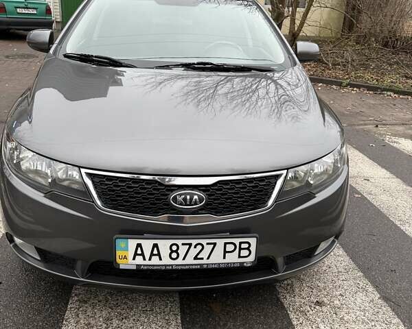 Серый Киа Черато, объемом двигателя 1.59 л и пробегом 141 тыс. км за 9600 $, фото 8 на Automoto.ua