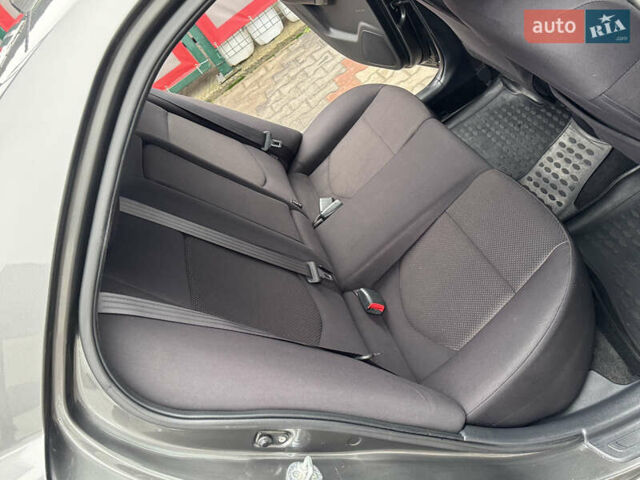 Серый Киа Черато, объемом двигателя 1.6 л и пробегом 141 тыс. км за 9800 $, фото 63 на Automoto.ua