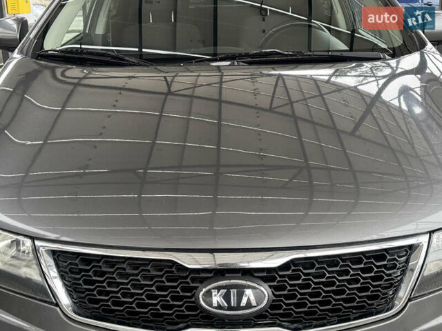 Серый Киа Черато, объемом двигателя 1.6 л и пробегом 141 тыс. км за 9800 $, фото 14 на Automoto.ua