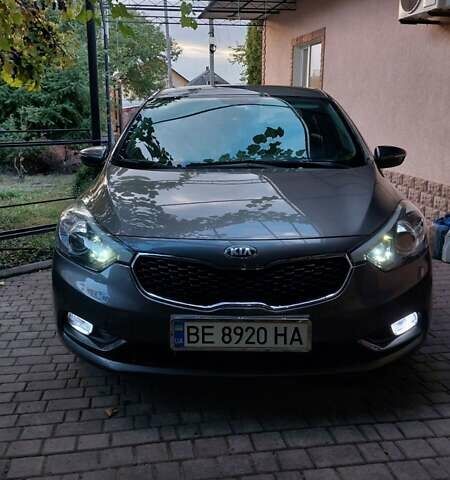 Серый Киа Черато, объемом двигателя 1.59 л и пробегом 170 тыс. км за 8900 $, фото 17 на Automoto.ua