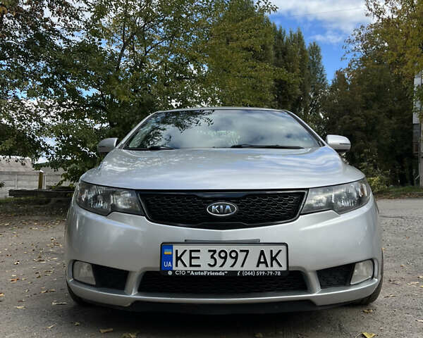 Киа Черато 2012 в Каменское - Днепродзержинск на Automoto.ua Серый Киа Черато, объемом двигателя 2 л и пробегом 172 тыс. км за 7500 $, фото 6 на Automoto.ua