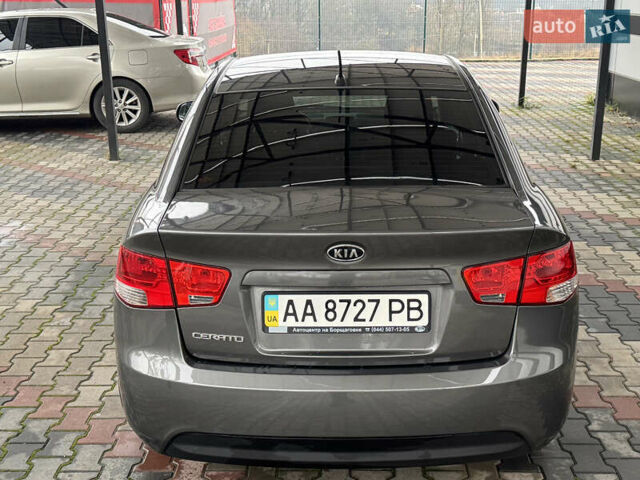 Серый Киа Черато, объемом двигателя 1.6 л и пробегом 141 тыс. км за 9800 $, фото 22 на Automoto.ua