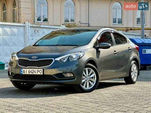 Серый Киа Черато, объемом двигателя 1.59 л и пробегом 156 тыс. км за 9500 $, фото 14 на Automoto.ua