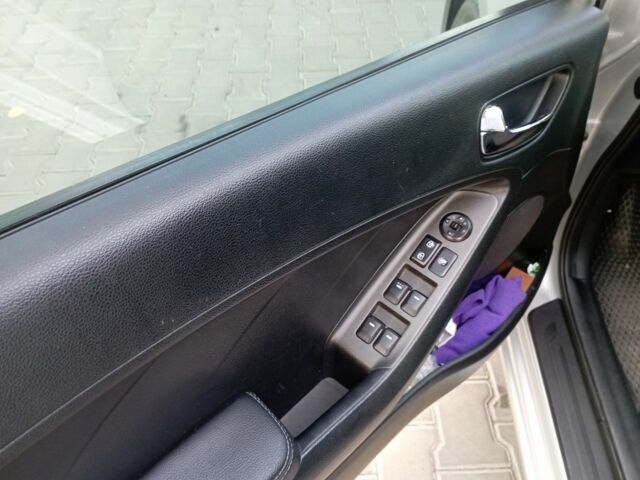 Серый Киа Черато, объемом двигателя 1.8 л и пробегом 218 тыс. км за 9500 $, фото 6 на Automoto.ua