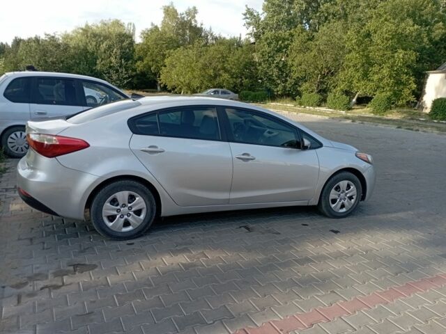 Серый Киа Черато, объемом двигателя 1.8 л и пробегом 218 тыс. км за 9500 $, фото 1 на Automoto.ua