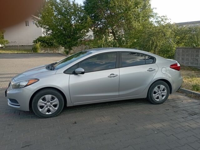 Серый Киа Черато, объемом двигателя 1.8 л и пробегом 218 тыс. км за 9500 $, фото 3 на Automoto.ua