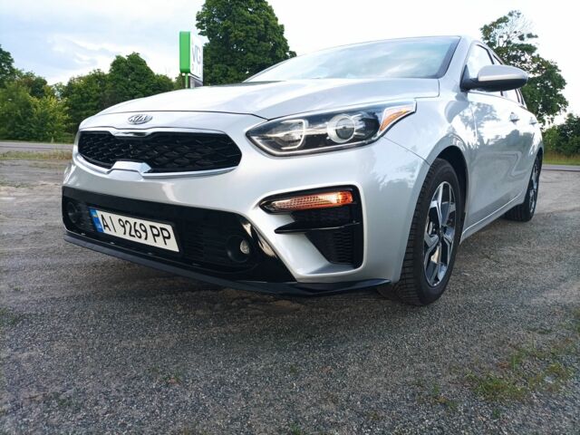 Сірий Кіа Черато, об'ємом двигуна 2 л та пробігом 32 тис. км за 13900 $, фото 1 на Automoto.ua