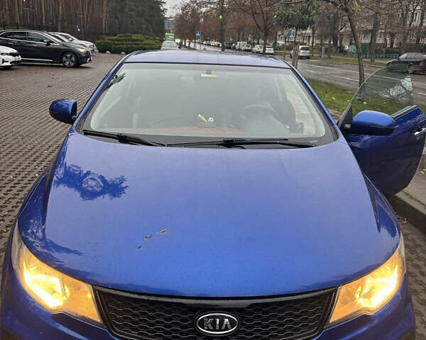 Синий Киа Черато, объемом двигателя 2 л и пробегом 190 тыс. км за 7000 $, фото 5 на Automoto.ua