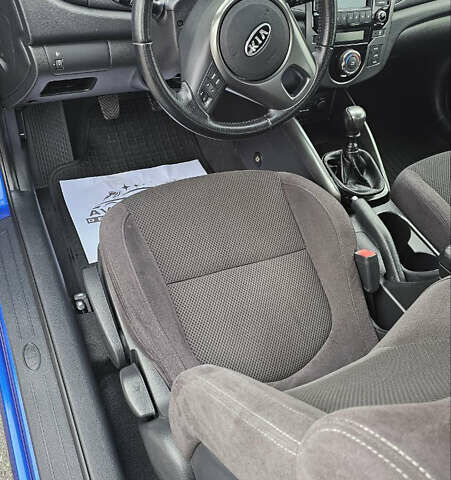 Синій Кіа Черато, об'ємом двигуна 1.59 л та пробігом 88 тис. км за 8400 $, фото 10 на Automoto.ua