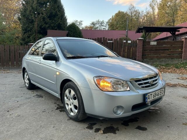 Синій Кіа Черато, об'ємом двигуна 1.6 л та пробігом 255 тис. км за 3750 $, фото 1 на Automoto.ua