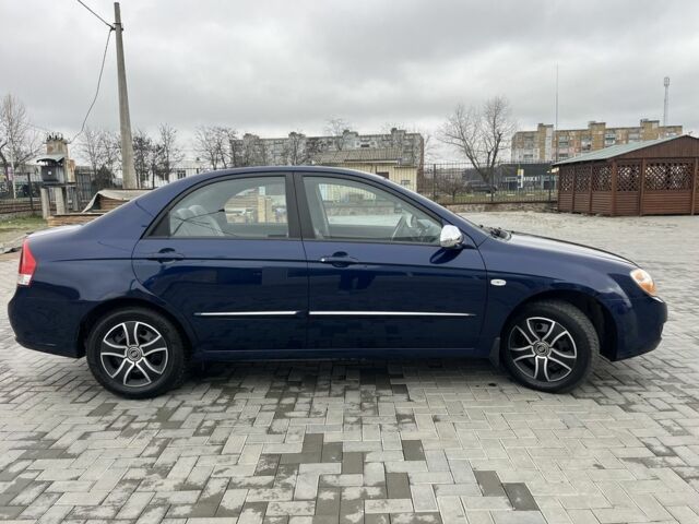 Синій Кіа Черато, об'ємом двигуна 1.6 л та пробігом 190 тис. км за 4500 $, фото 8 на Automoto.ua