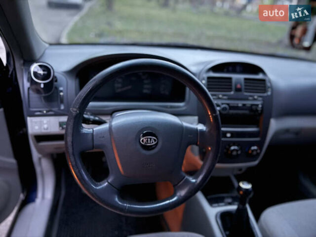 Синій Кіа Черато, об'ємом двигуна 1.6 л та пробігом 355 тис. км за 3400 $, фото 11 на Automoto.ua
