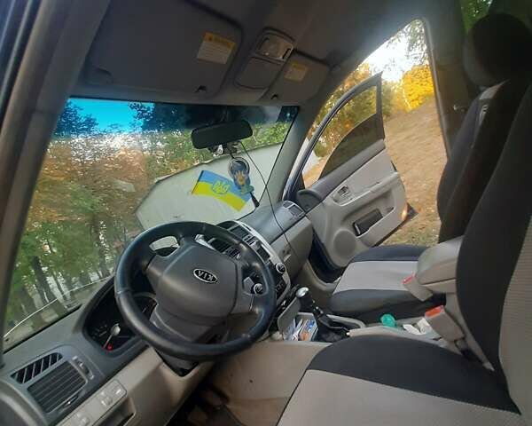 Синій Кіа Черато, об'ємом двигуна 0 л та пробігом 250 тис. км за 4300 $, фото 3 на Automoto.ua