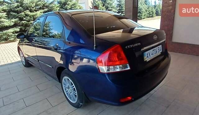 Синій Кіа Черато, об'ємом двигуна 1.6 л та пробігом 182 тис. км за 5200 $, фото 25 на Automoto.ua