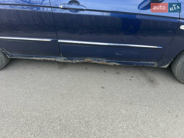 Синій Кіа Черато, об'ємом двигуна 1.6 л та пробігом 170 тис. км за 3700 $, фото 2 на Automoto.ua