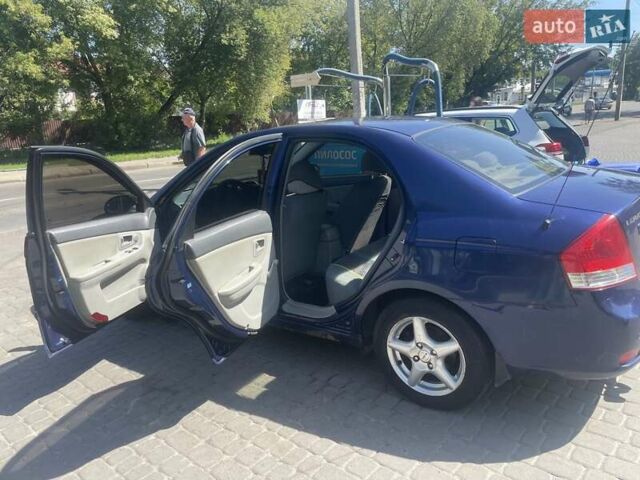 Синий Киа Черато, объемом двигателя 1.6 л и пробегом 255 тыс. км за 3300 $, фото 5 на Automoto.ua