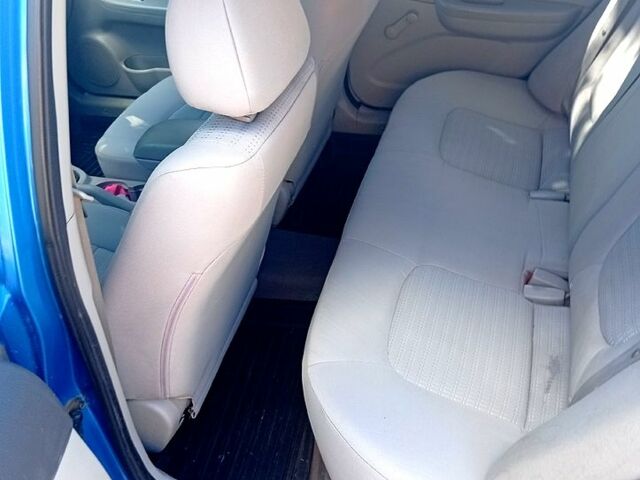 Синій Кіа Черато, об'ємом двигуна 1.6 л та пробігом 300 тис. км за 4000 $, фото 7 на Automoto.ua