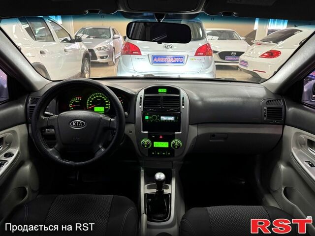 Синій Кіа Черато, об'ємом двигуна 1.6 л та пробігом 214 тис. км за 5600 $, фото 9 на Automoto.ua