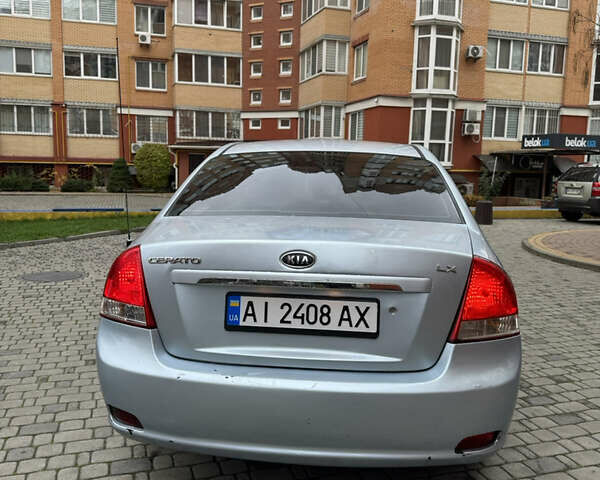 Синий Киа Черато, объемом двигателя 1.6 л и пробегом 280 тыс. км за 2750 $, фото 4 на Automoto.ua