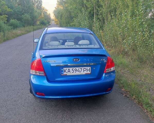 Синий Киа Черато, объемом двигателя 1.59 л и пробегом 83 тыс. км за 3900 $, фото 6 на Automoto.ua