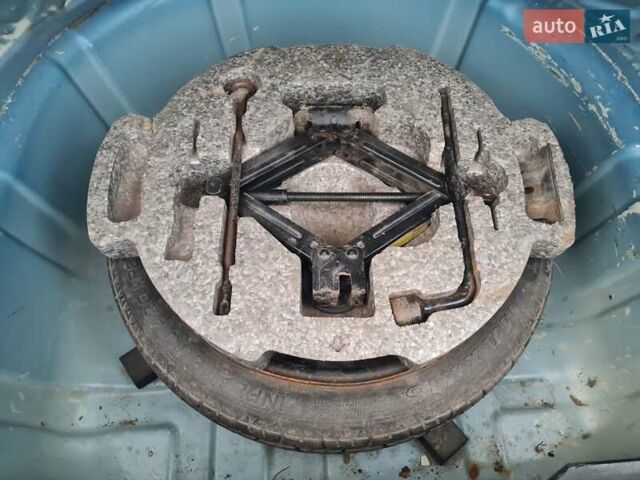 Синій Кіа Черато, об'ємом двигуна 1.6 л та пробігом 313 тис. км за 4600 $, фото 16 на Automoto.ua