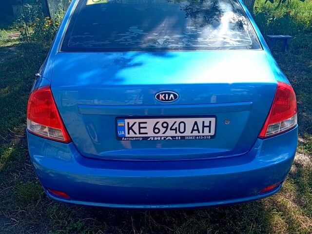 Синій Кіа Черато, об'ємом двигуна 1.6 л та пробігом 300 тис. км за 4000 $, фото 3 на Automoto.ua