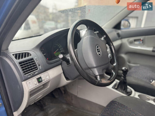 Синий Киа Черато, объемом двигателя 1.59 л и пробегом 258 тыс. км за 3000 $, фото 21 на Automoto.ua