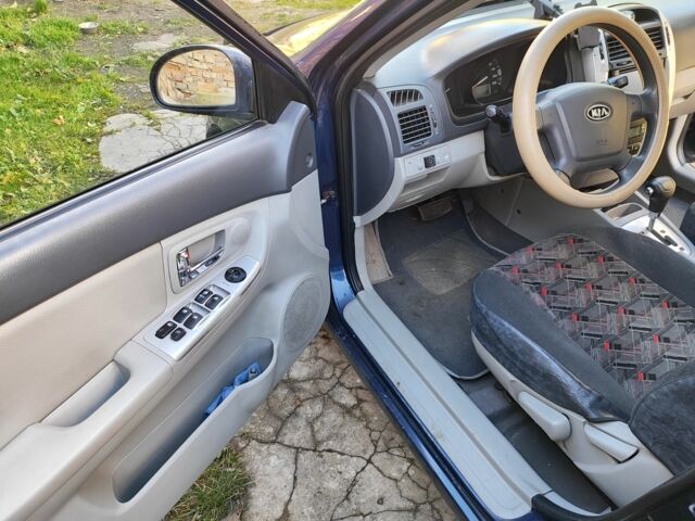 Киа Черато 2007 в Львове на Automoto.ua Синий Киа Черато, объемом двигателя 2 л и пробегом 200 тыс. км за 4800 $, фото 9 на Automoto.ua