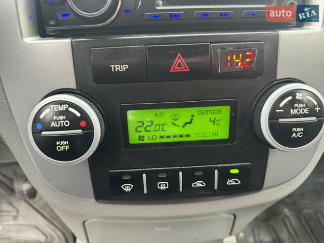 Синий Киа Черато, объемом двигателя 1.59 л и пробегом 258 тыс. км за 3000 $, фото 17 на Automoto.ua