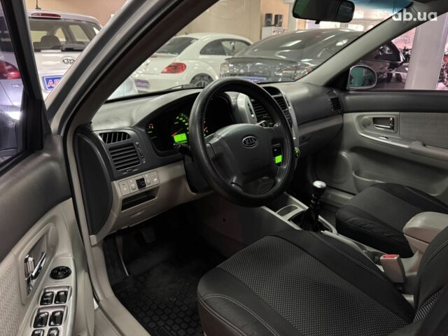 Синий Киа Черато, объемом двигателя 0 л и пробегом 214 тыс. км за 5600 $, фото 4 на Automoto.ua